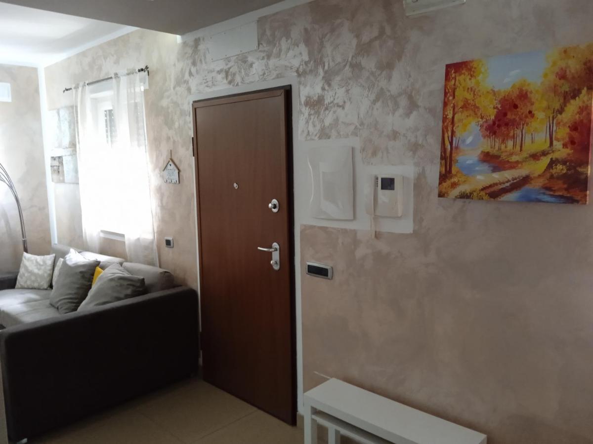 La Casa Di Elena Apartment Sannicandro di Bari Bagian luar foto